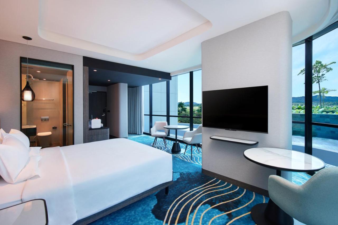Novotel Yogyakarta International Airport Kulon Progo Temon Exterior photo